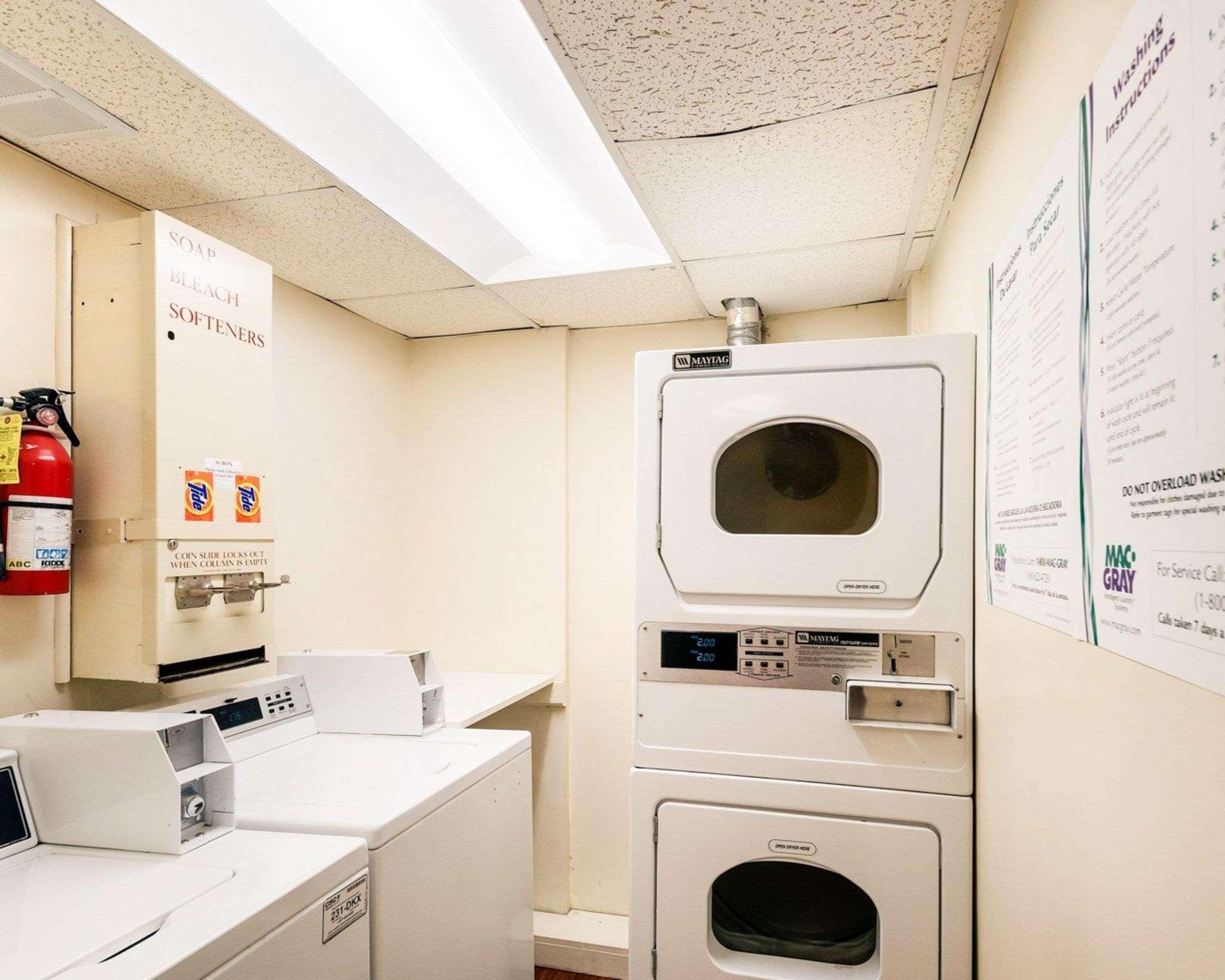 Comfort Shady Grove - - Rockville Inn 3*